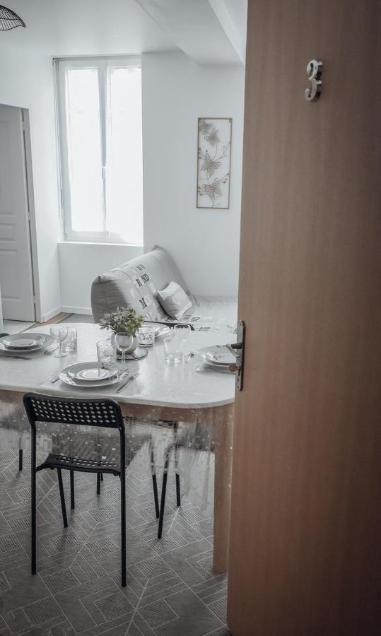 Spacieux Neuf Et Lumineux Hyper Centre Daire Ernée Dış mekan fotoğraf