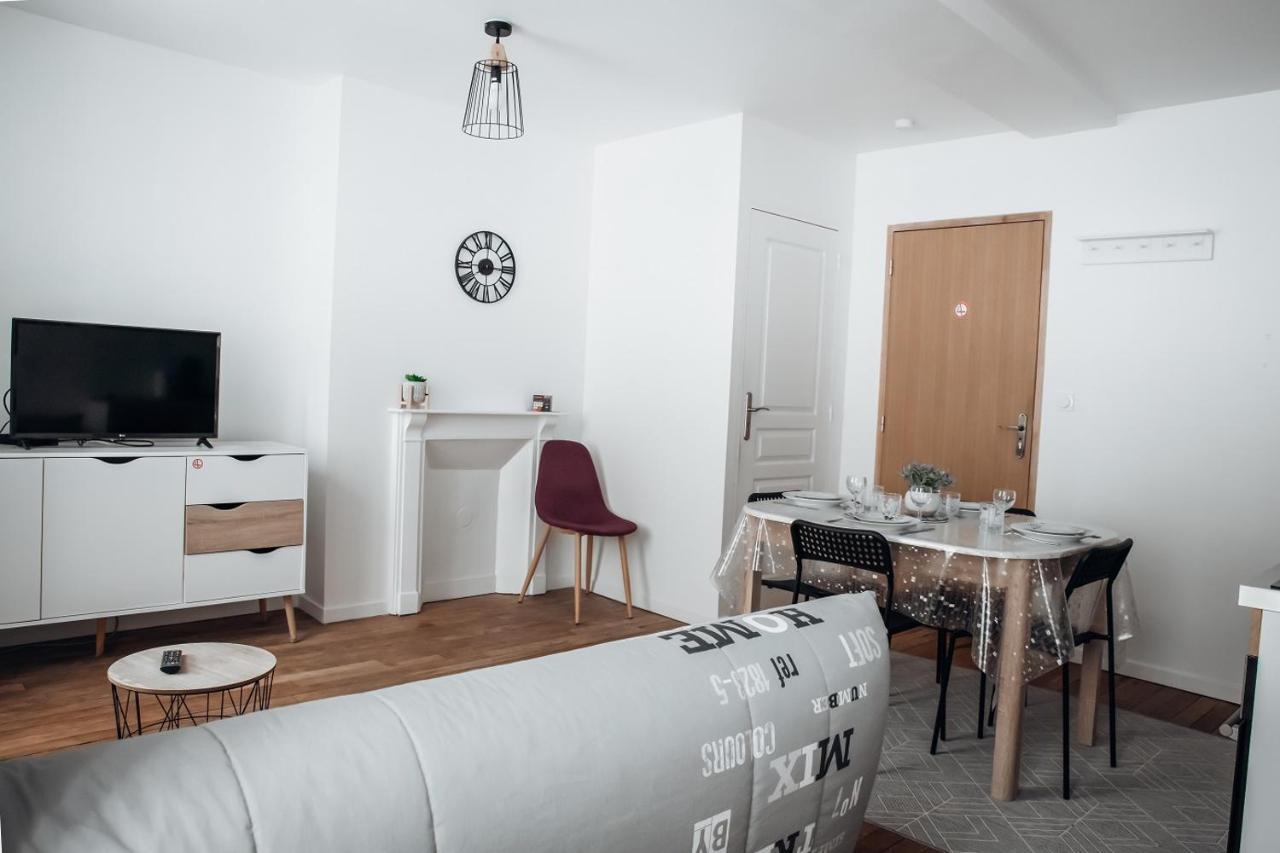 Spacieux Neuf Et Lumineux Hyper Centre Daire Ernée Dış mekan fotoğraf
